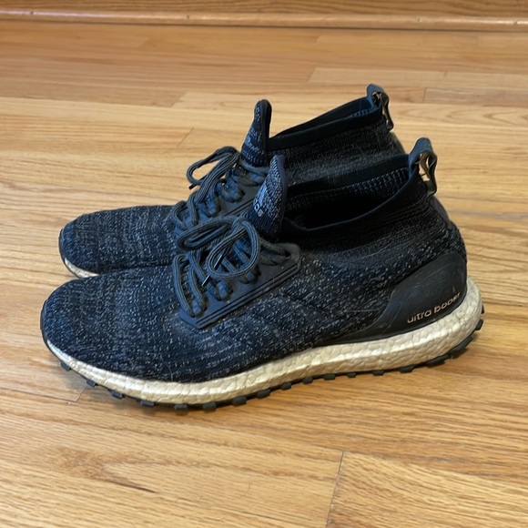 Men’s black Adidas sneakers - Picture 3 of 10